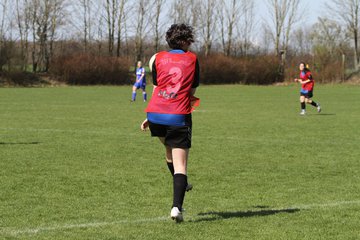 Bild 141 - Frauen am 10.4.11
